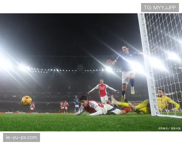 马尔蒂尼战术智慧重塑赛场格局:新战术理念引领足球未来发展方向 马尔蒂尼战术智慧重塑赛场格局:新战术理念引领足球未来发展方向