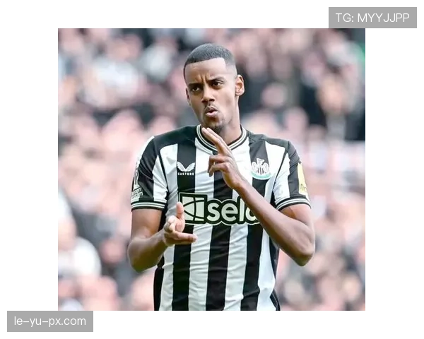 伊萨克精彩跑动助力球队逆转胜利，表现值得关注