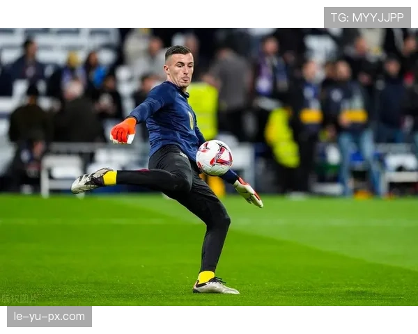 伊尼亚基射门方式